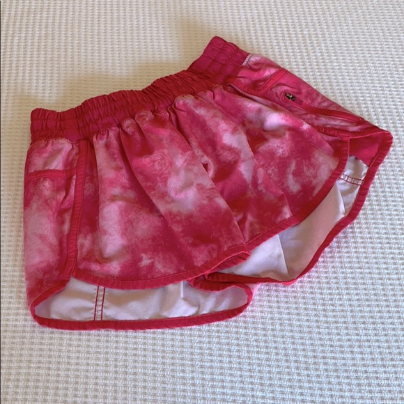 lululemon athletica Pants - Lululemon Pink Tie Dye Hotty Hot Shorts